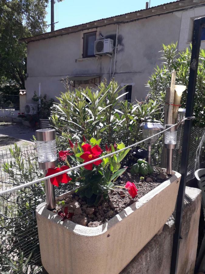 Appartement Le REBATTU 3 à Raphèle Extérieur photo